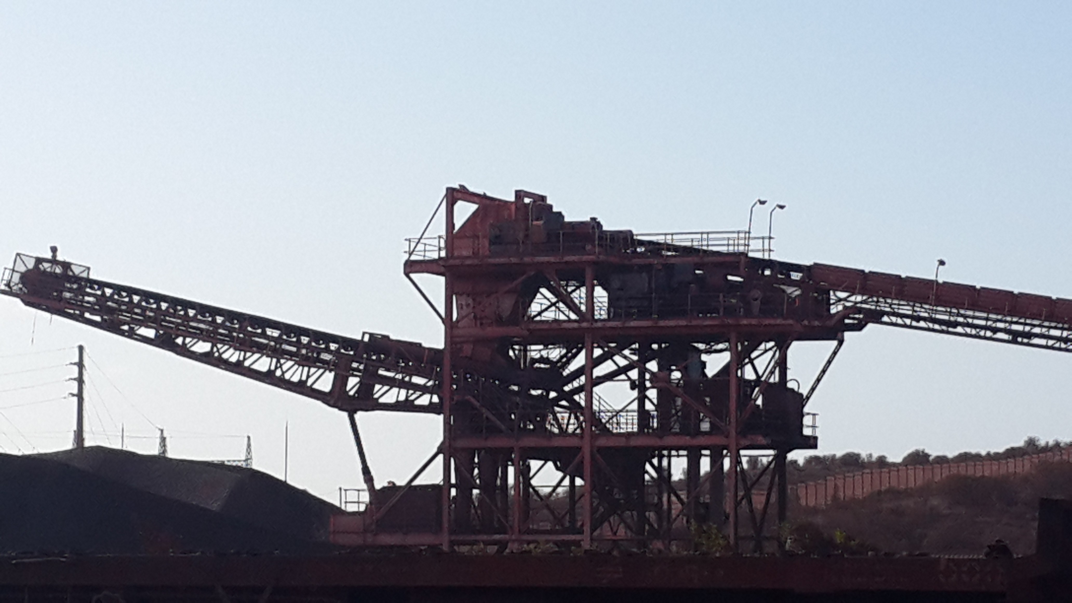 Structural Evaluation of Iron Ore Stacker at Port of Saldanha 1